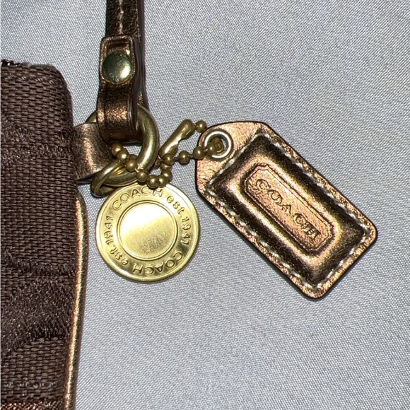 Coach two tone wristlet, brown signature and copper band with gold hardware - Picture 2 of 7
